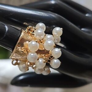 Rings Elegant Gold and Pearl Dangle Adjustable Ring. New